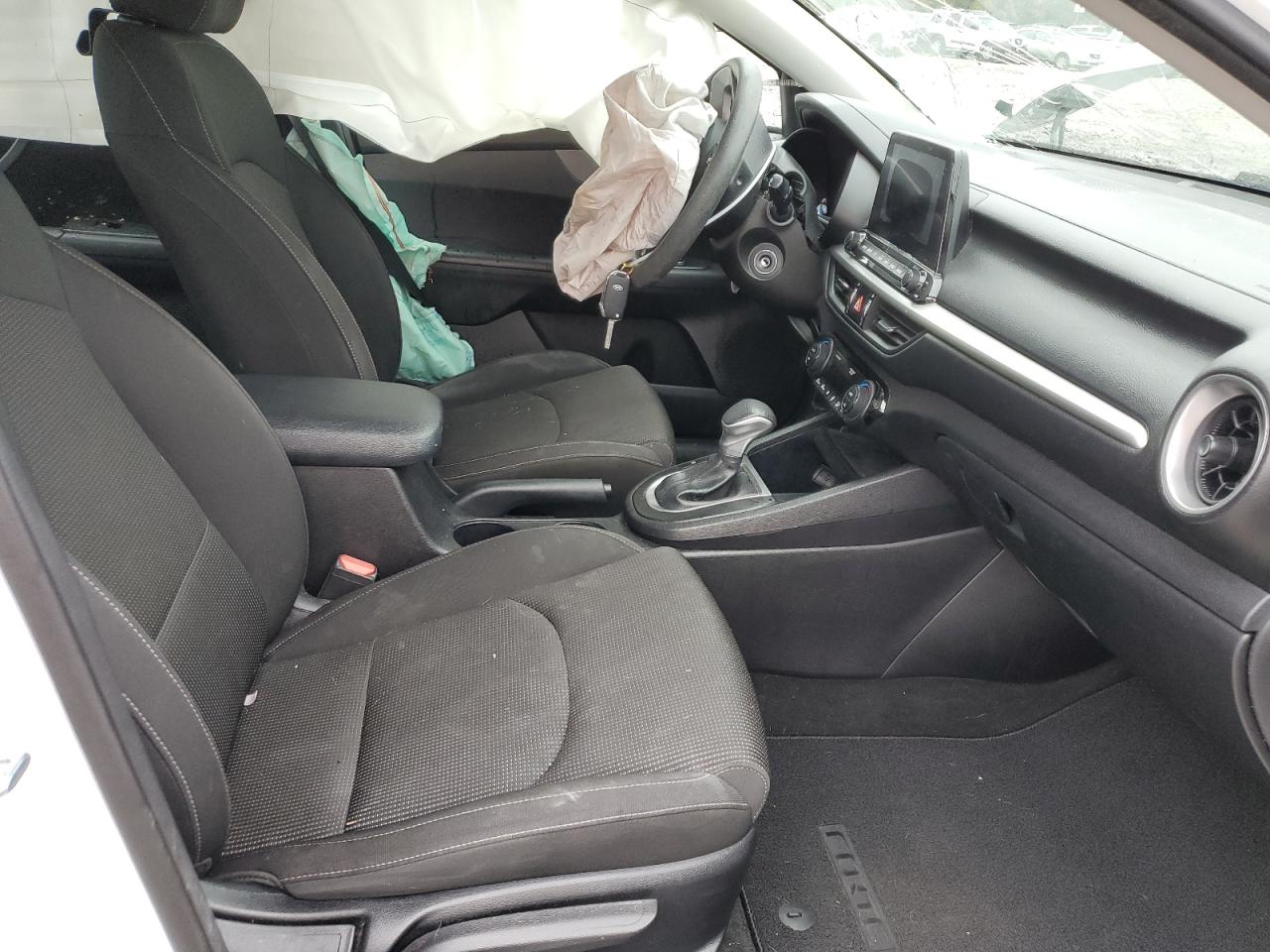 Kia Forte Fe Image 8