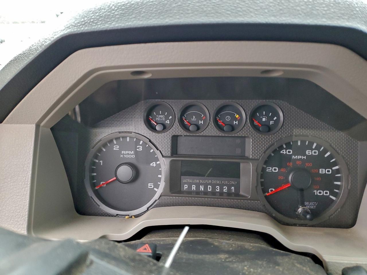 Ford F-350 Super Duty Image 9