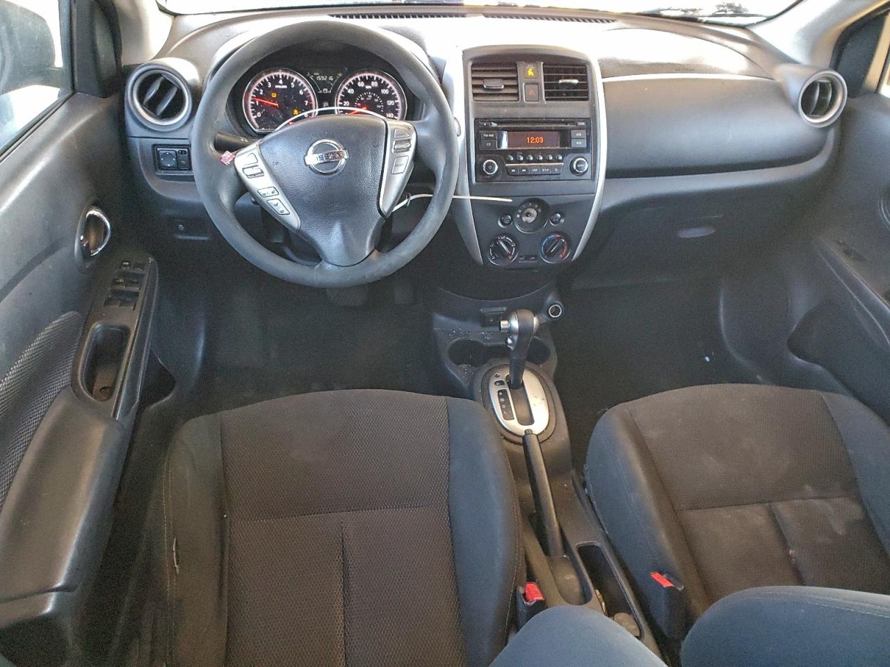 Nissan Versa S Image 5