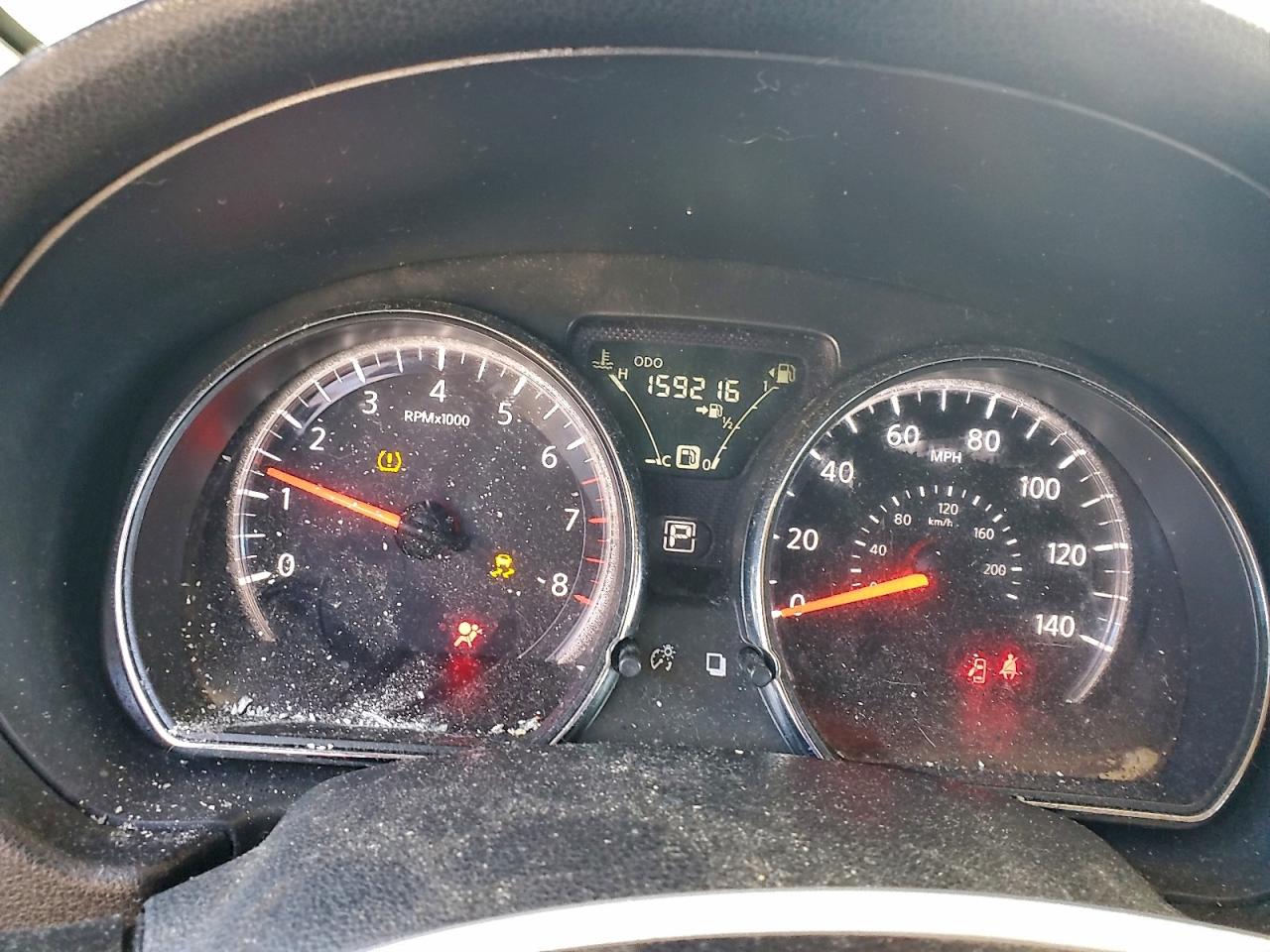 Nissan Versa S Image 9