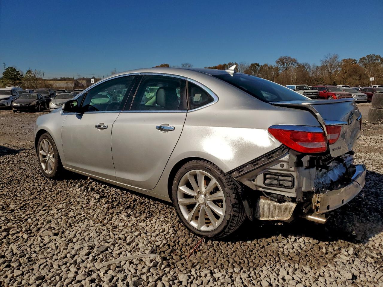 Buick Verano Image 3