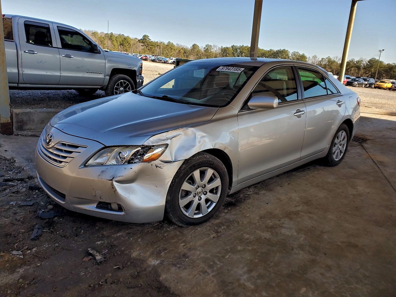 Toyota Camry Le Image 1
