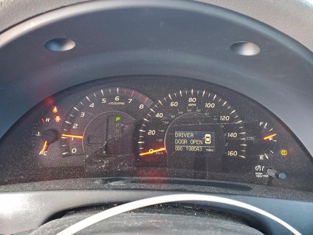 Toyota Camry Le Image 6