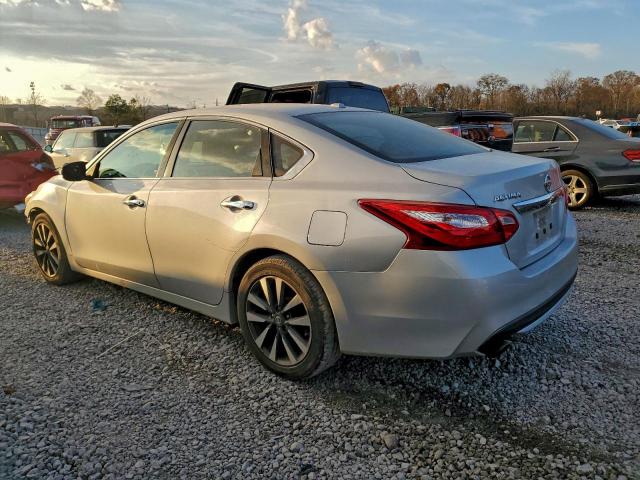 Nissan Altima 2.5 Image 11