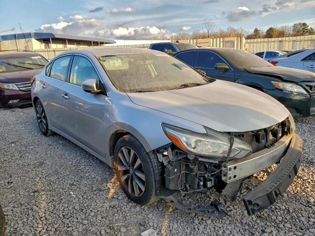 Nissan Altima 2.5 Image 8