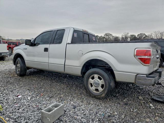 Ford F-150 Super Cab Image 2