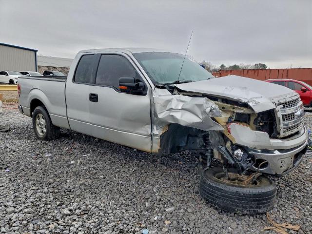 Ford F-150 Super Cab Image 9