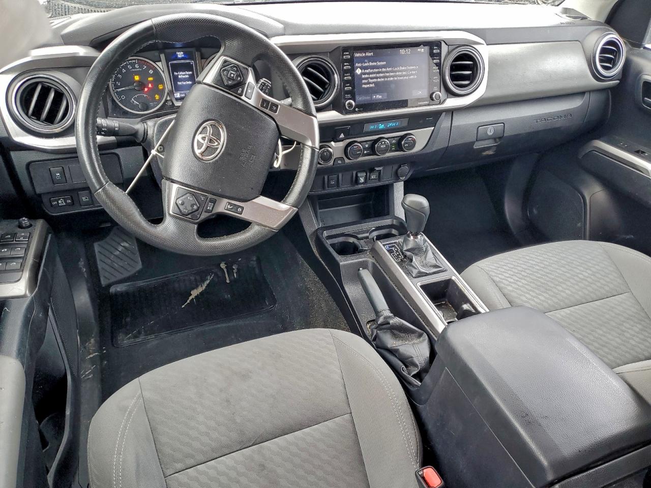 Toyota Tacoma Double Cab Image 6