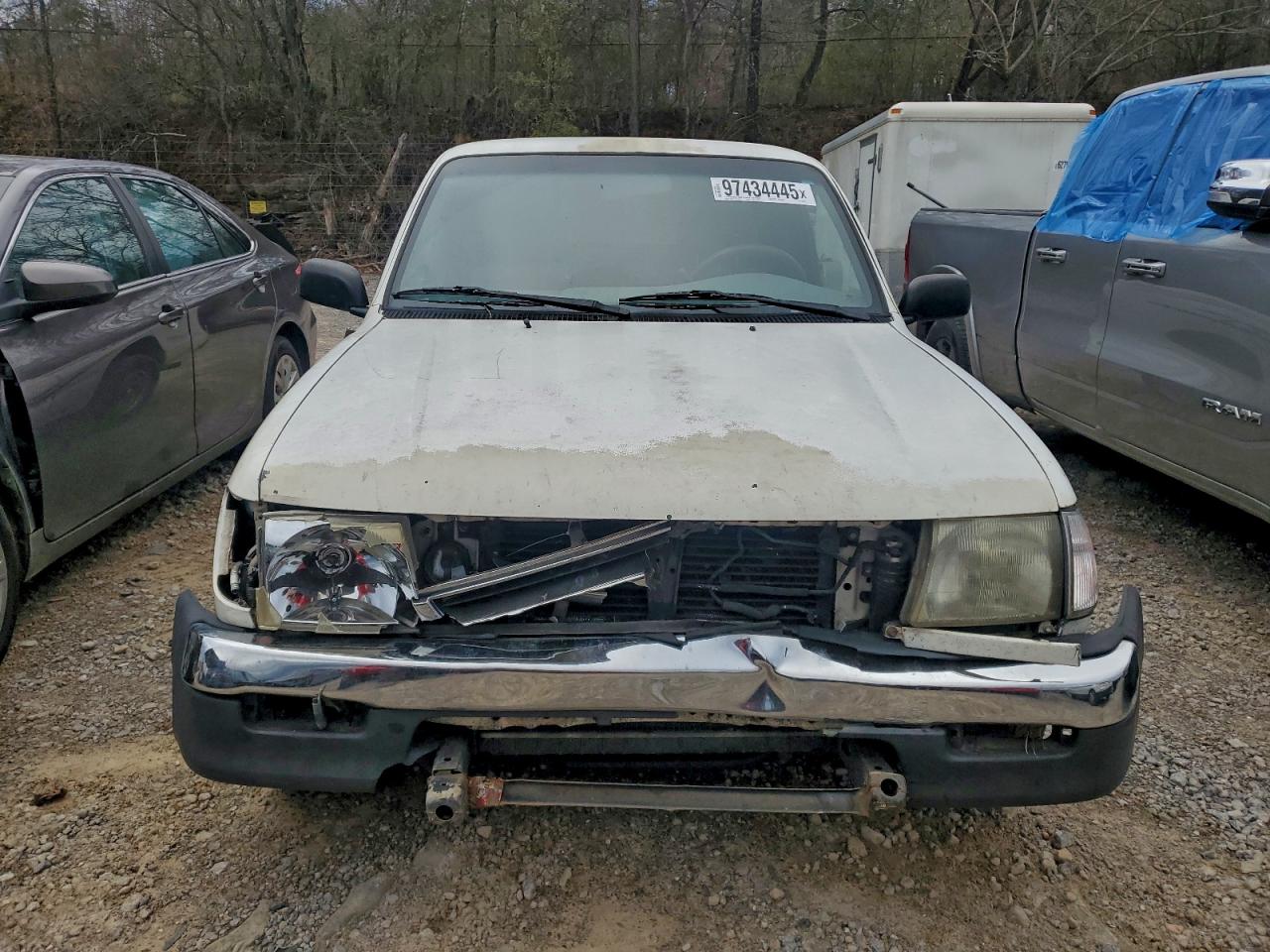 Toyota Tacoma Xtracab Image 6