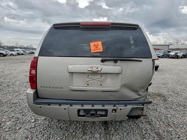 Chevrolet Suburban C1500 Ls Image 8