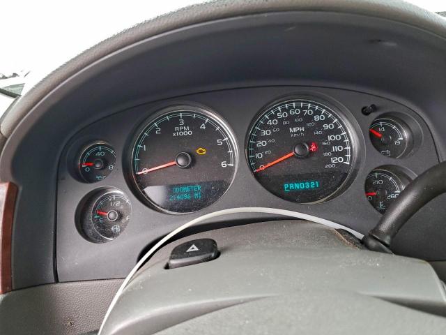 Chevrolet Suburban C1500 Ls Image 13