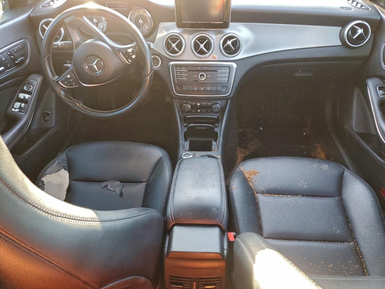 Mercedes-Benz Cla-class 250 Image 11