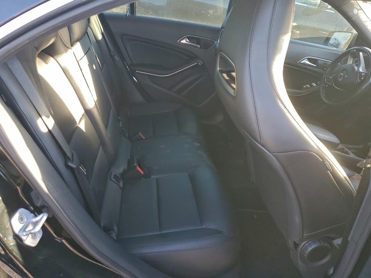 Mercedes-Benz Cla-class 250 Image 9