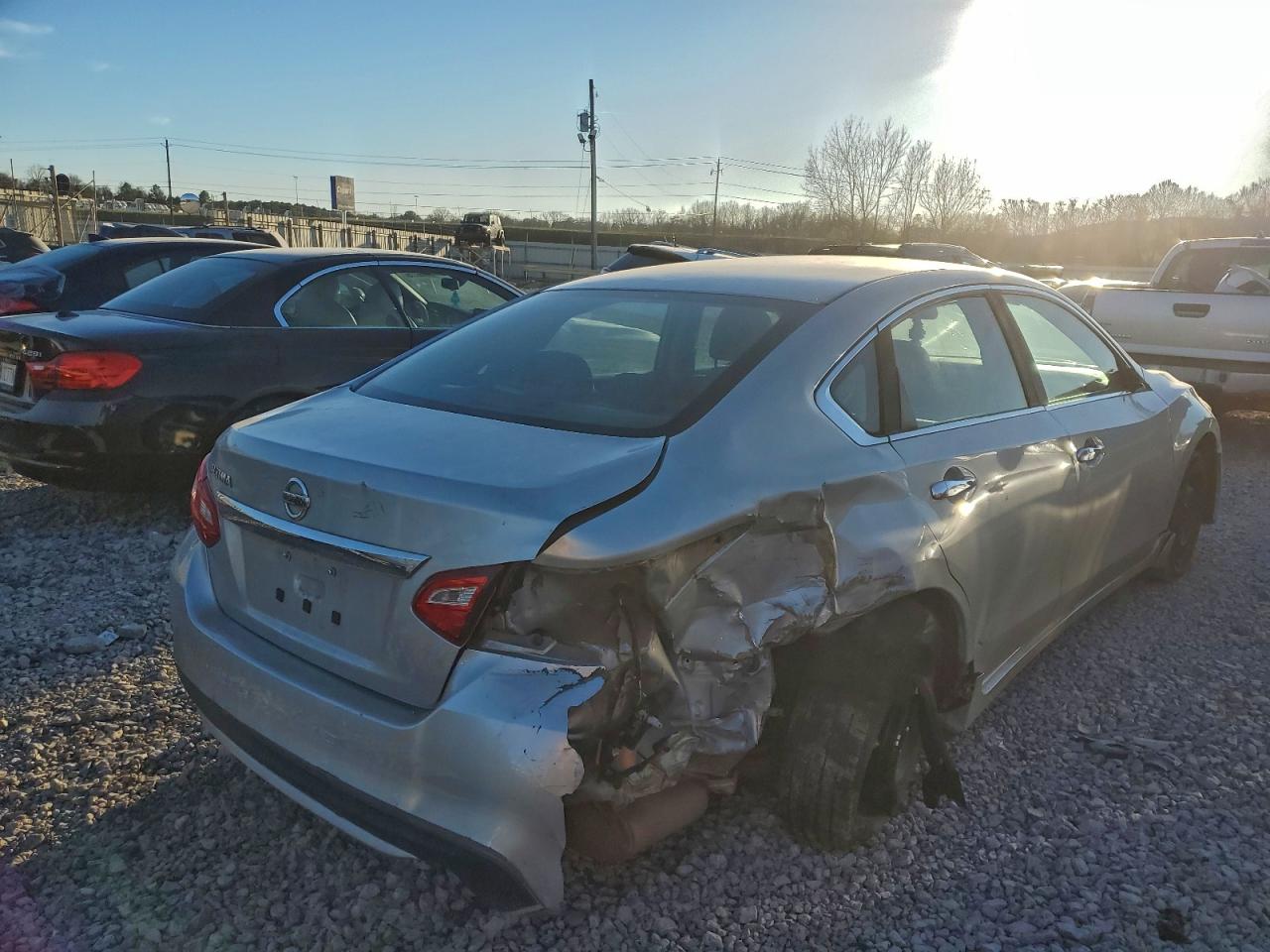 Nissan Altima 2.5 Image 4