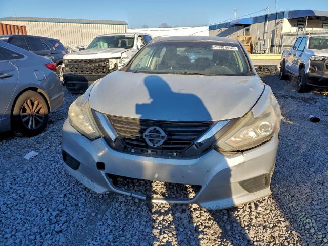 Nissan Altima 2.5 Image 12