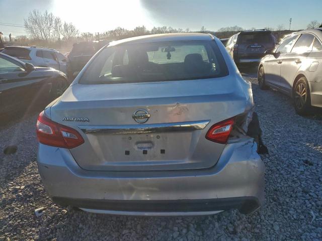 Nissan Altima 2.5 Image 9