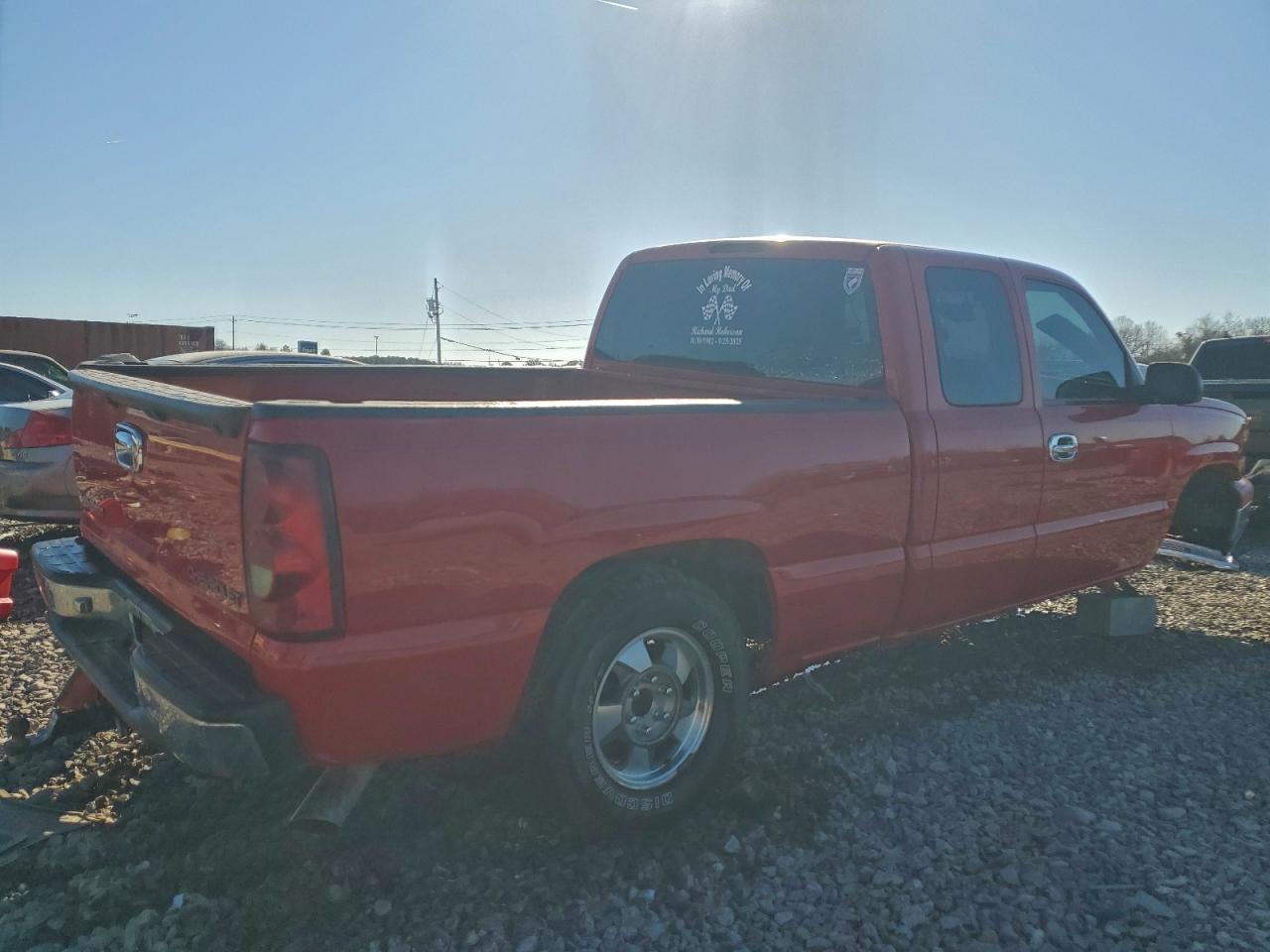 Chevrolet Silverado K1500 Image 7