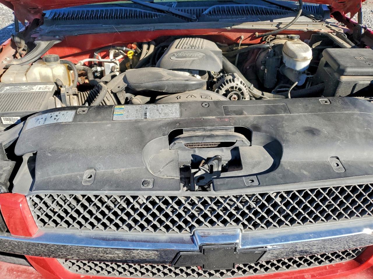 Chevrolet Silverado K1500 Image 6