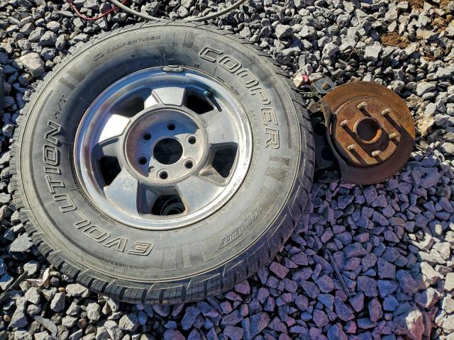 Chevrolet Silverado K1500 Image 5