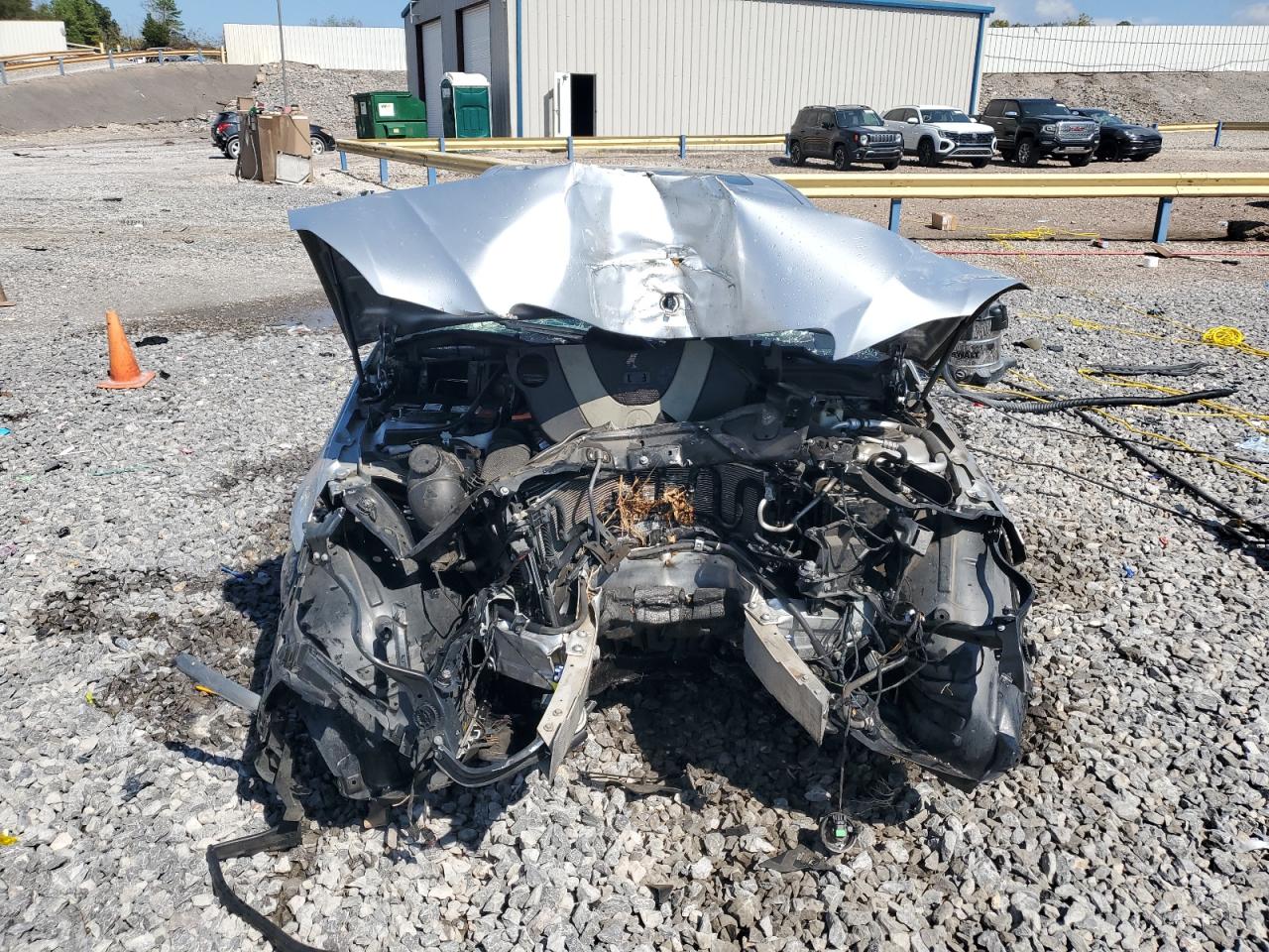 Mercedes-Benz E-Class 350 4matic Image 9