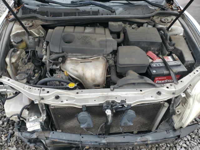 Toyota Camry Base Image 3