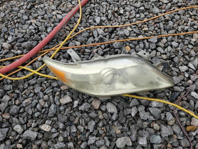 Toyota Camry Base Image 4