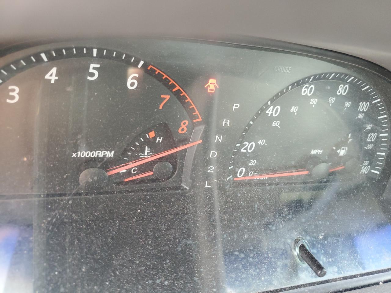 Toyota Camry Le Image 6