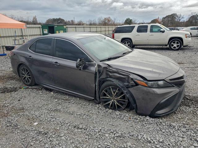 Toyota Camry Se Image 2