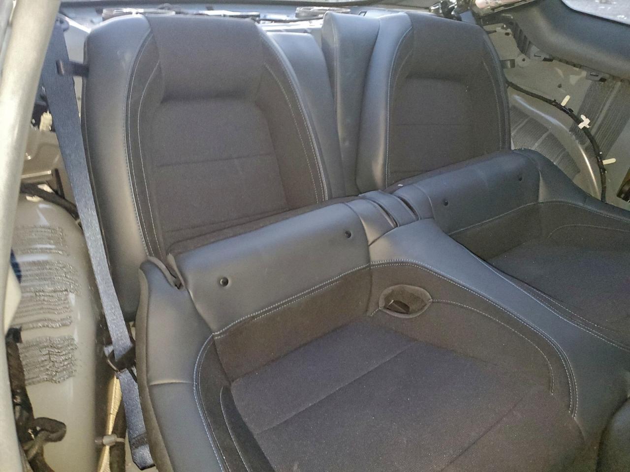 Ford Mustang Dark Horse Image 7