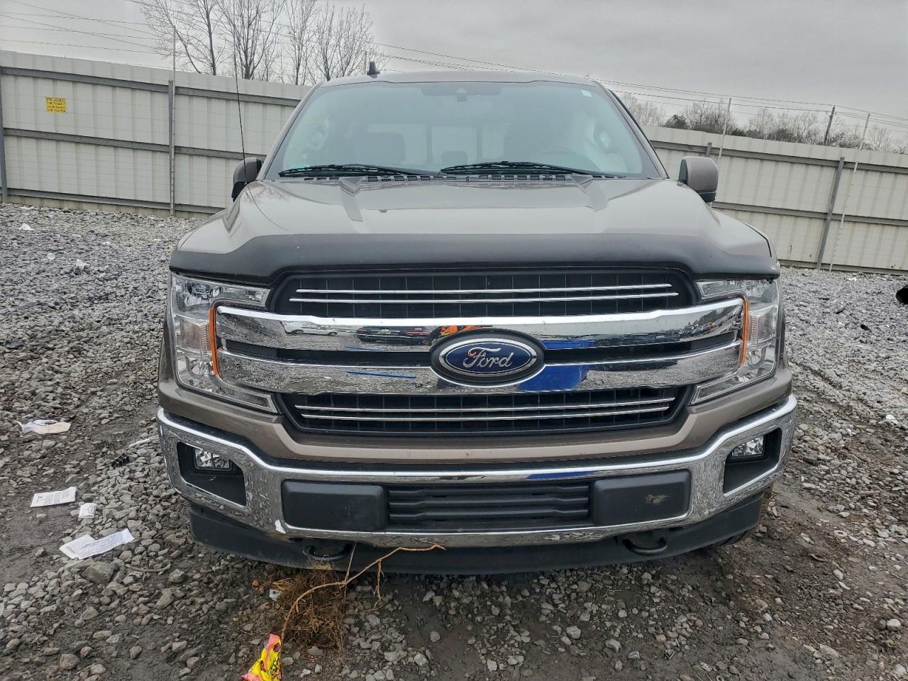 Ford F-150 Supercrew Image 7