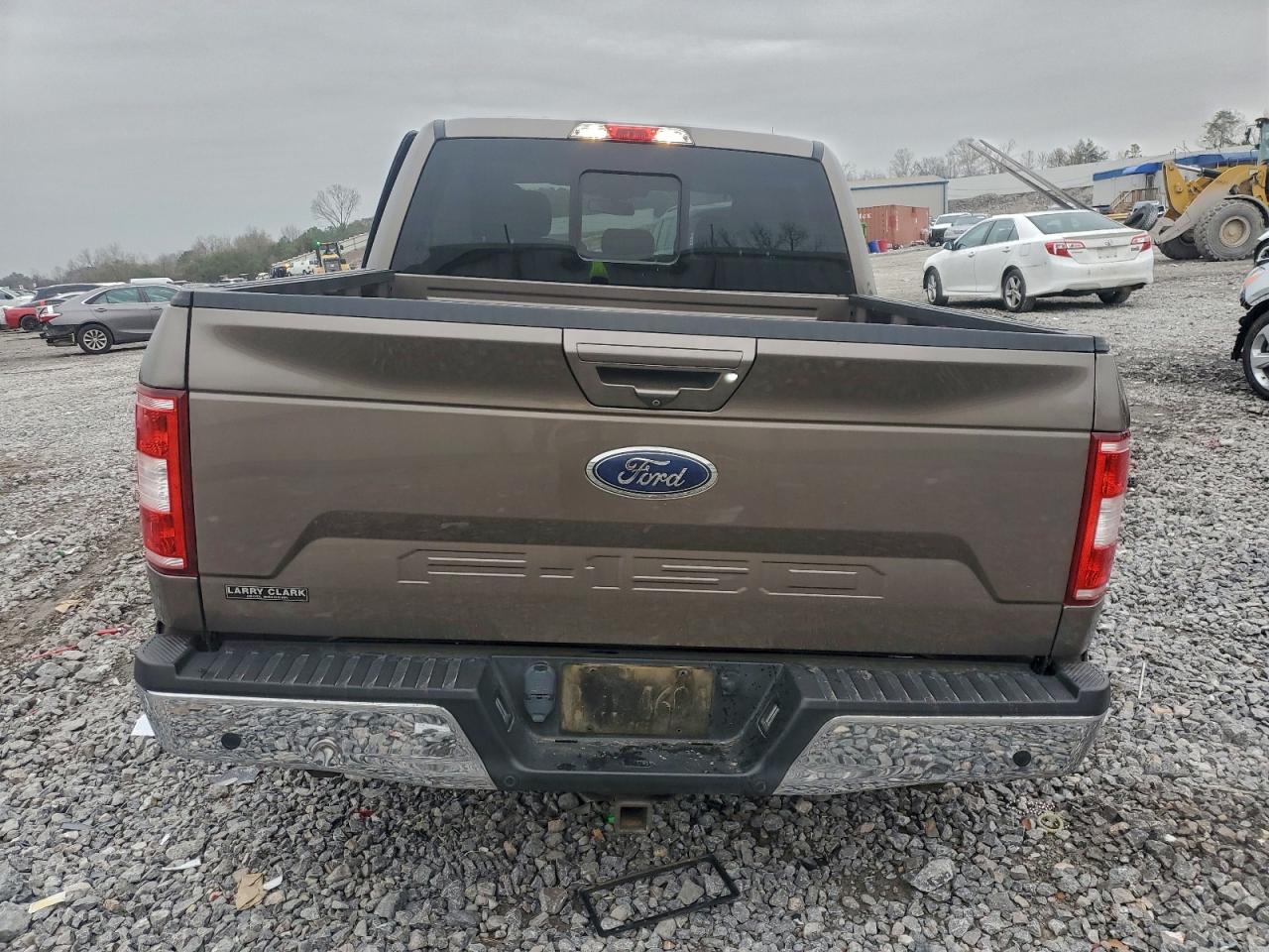 Ford F-150 Supercrew Image 6