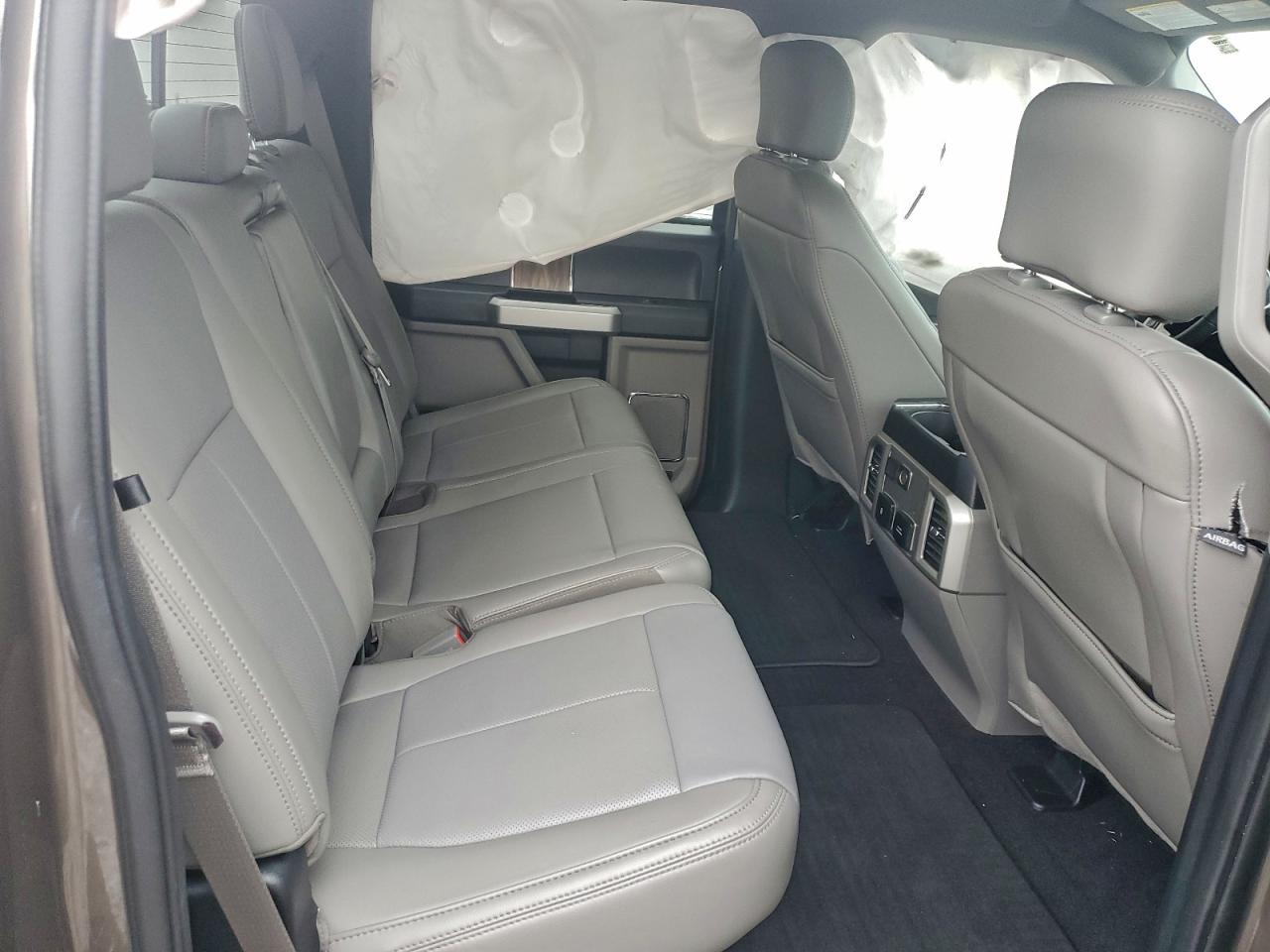 Ford F-150 Supercrew Image 9