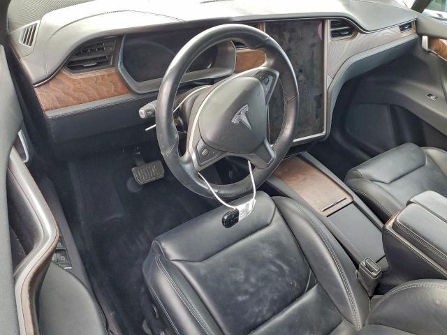 Tesla Model X Image 5