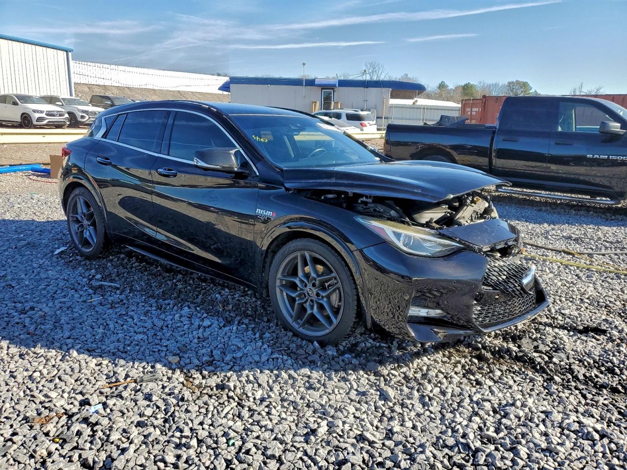 INFINITI Qx Base Image 12