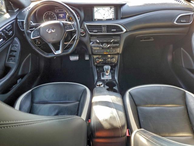 INFINITI Qx Base Image 7