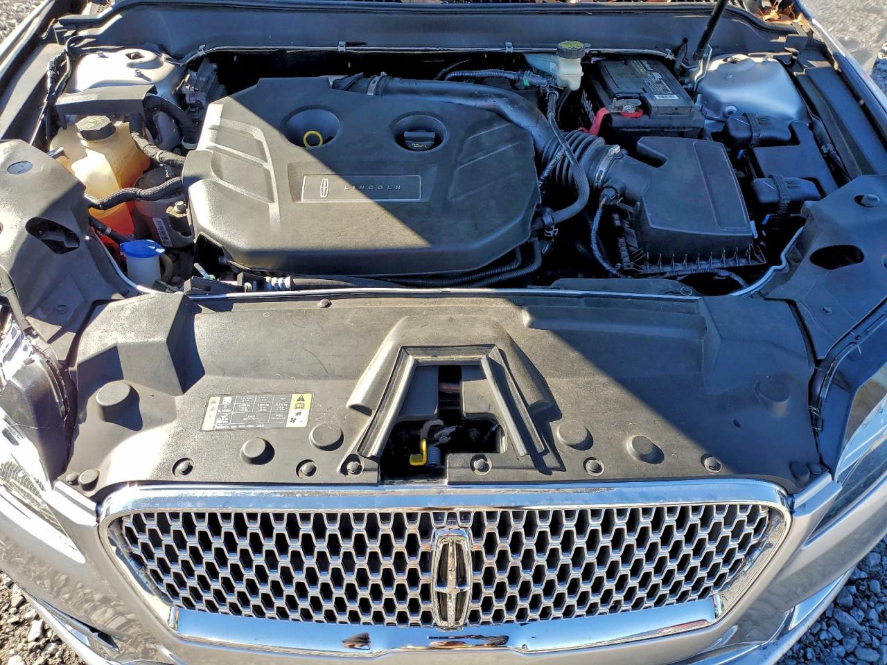 Lincoln MKZ Reserve Image 2