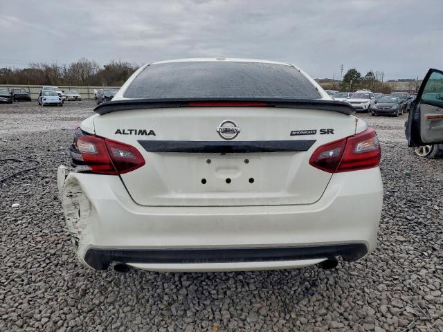 Nissan Altima 2.5 Image 2