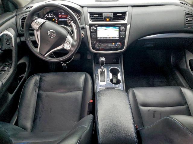 Nissan Altima 2.5 Image 4