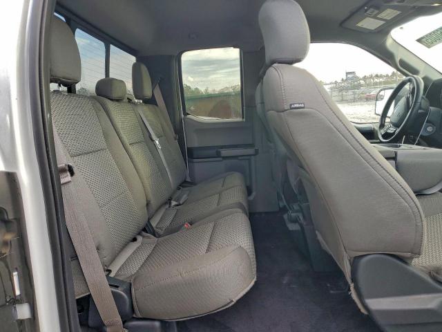 Ford F-150 Super Cab Image 9