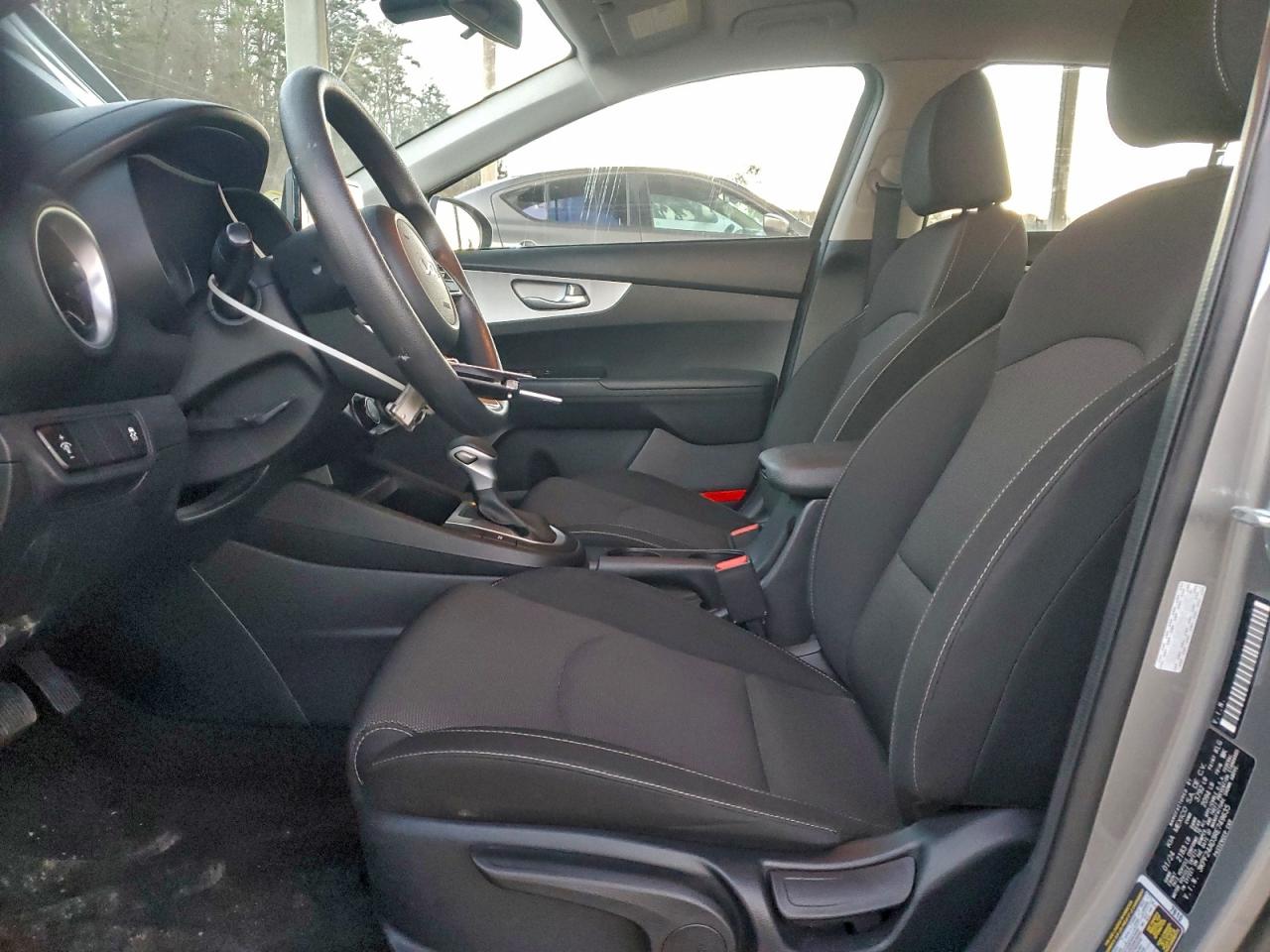 Kia Forte Lx Image 9