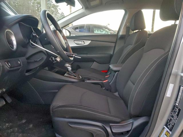 Kia Forte Lx Image 9