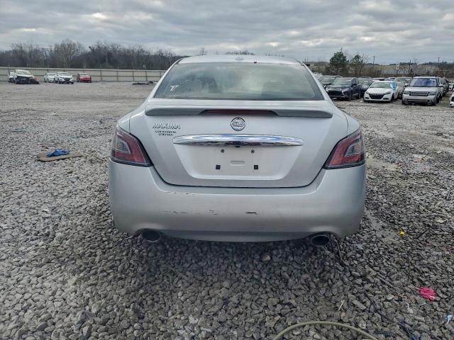 Nissan Maxima S Image 12