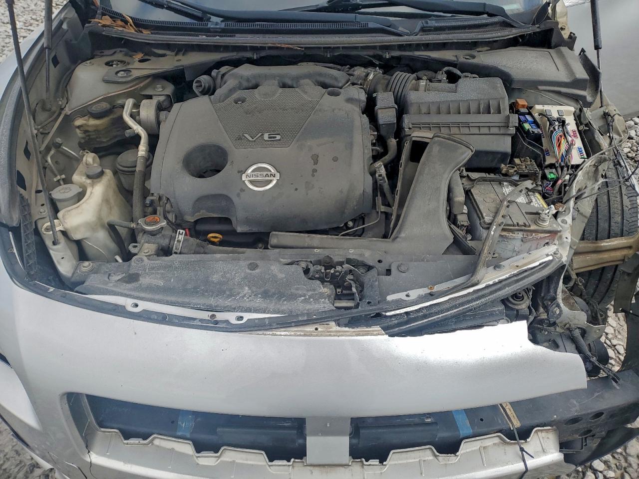 Nissan Maxima S Image 9