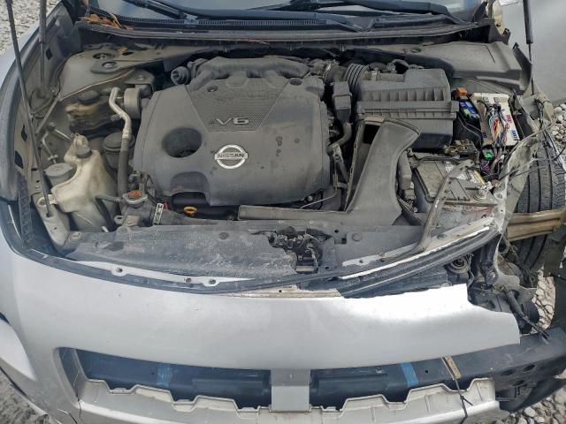 Nissan Maxima S Image 9