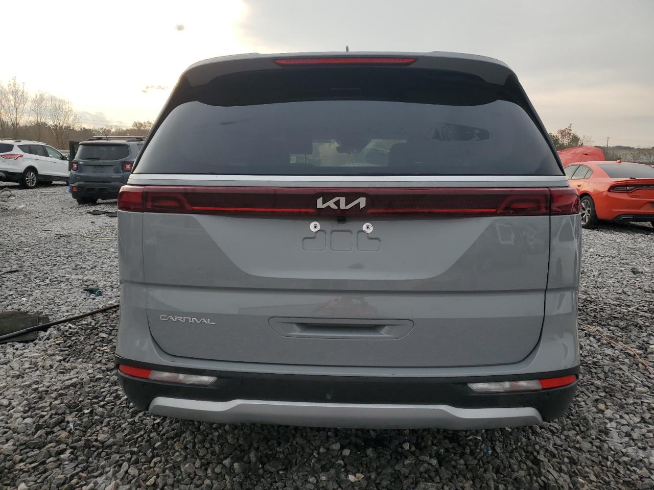 Kia Carnival Ex Image 3
