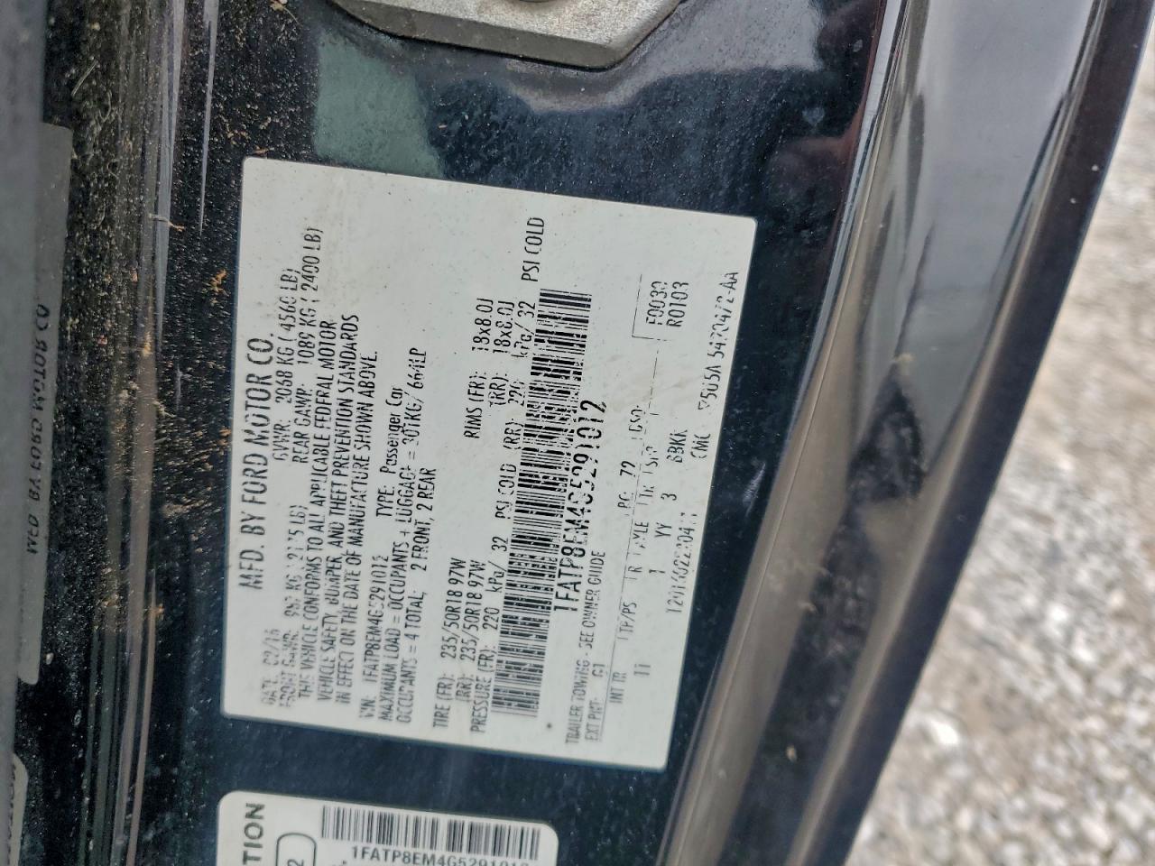 Ford Mustang Image 10