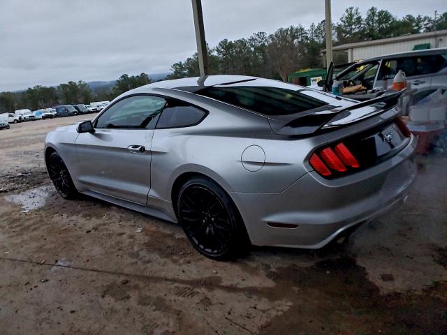 Ford Mustang Image 3