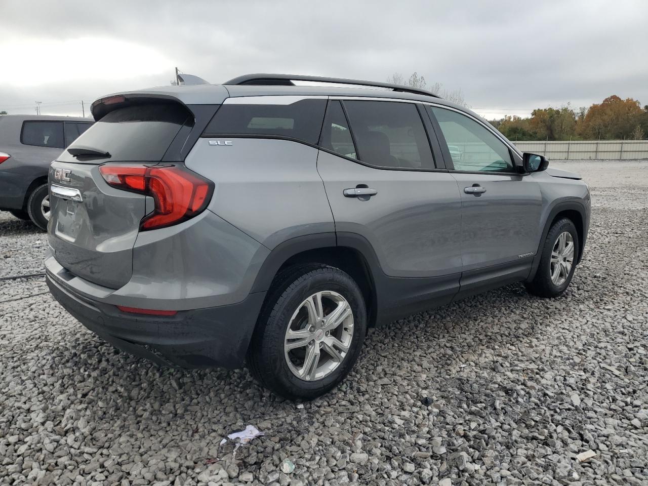 GMC Terrain Sle Image 2