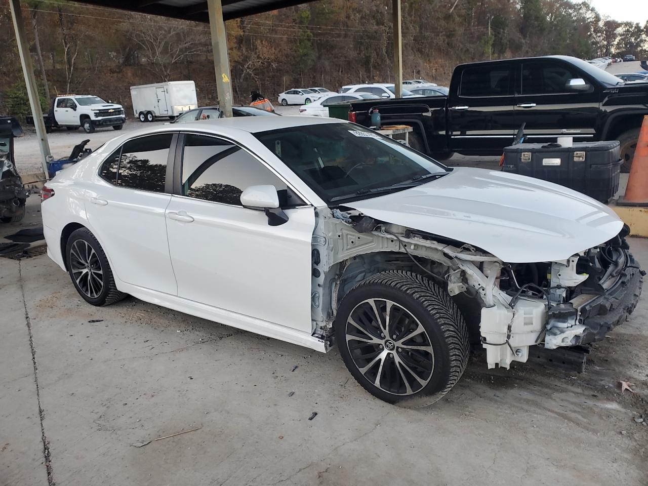 Toyota Camry Se Image 7