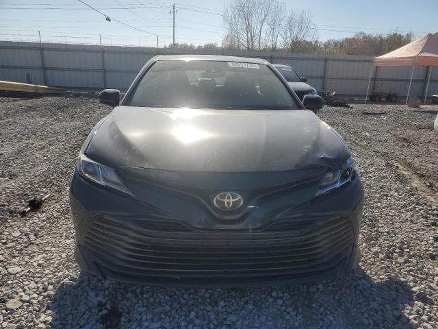 Toyota Camry L Image 8